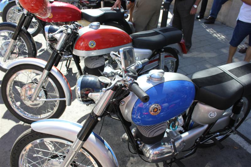 Lee más sobre el artículo Exposicion de motos antiguas y clásicas en la Feria de Albacete