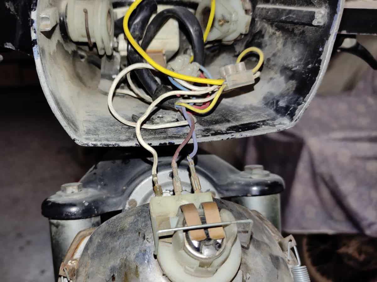 Conexiones electricas faro vespino sc
