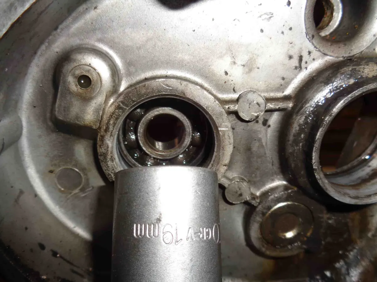 Extracción rodamiento reductora vespino