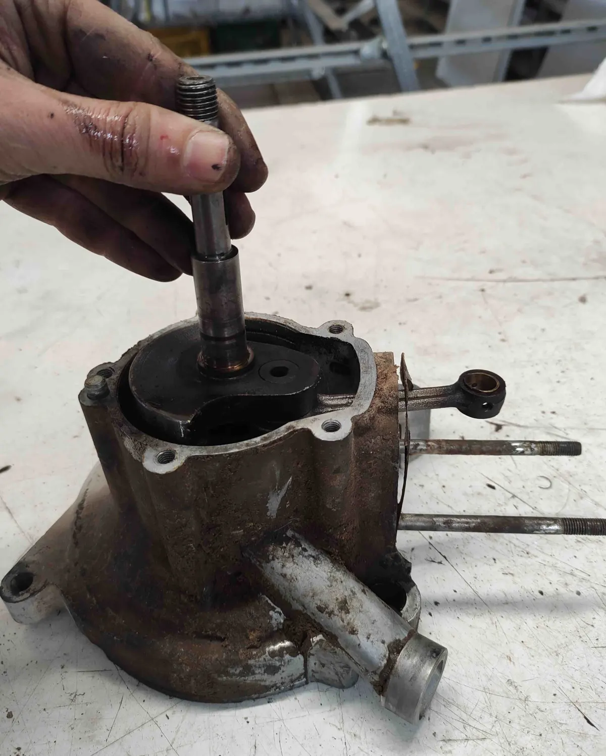 Extracción cigüeñal vespino 