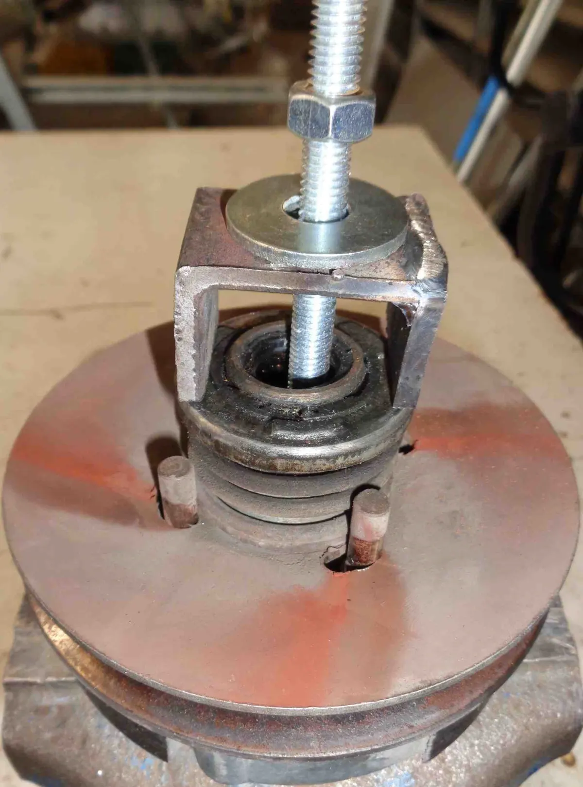 Desmontaje muelle vespino