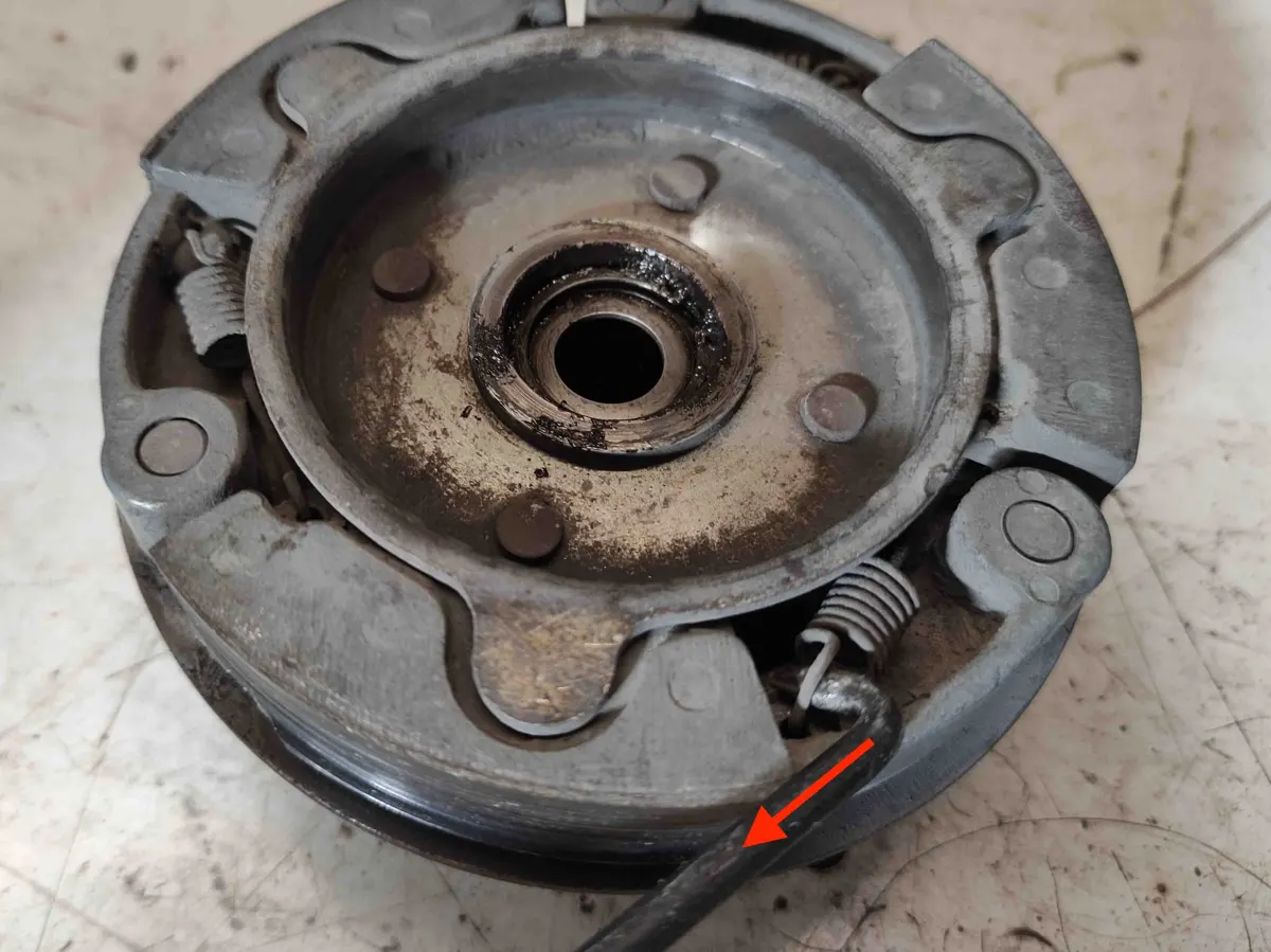 desmontar muelle zapatas de embrague vespino