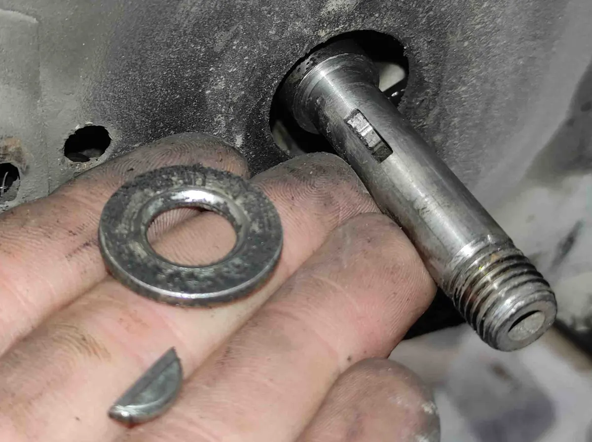 Arandela y Chaveta de eje variador de vespino