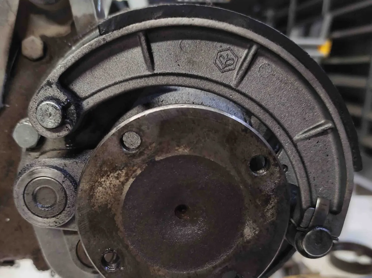 Tuerca Palanca freno traser vespino