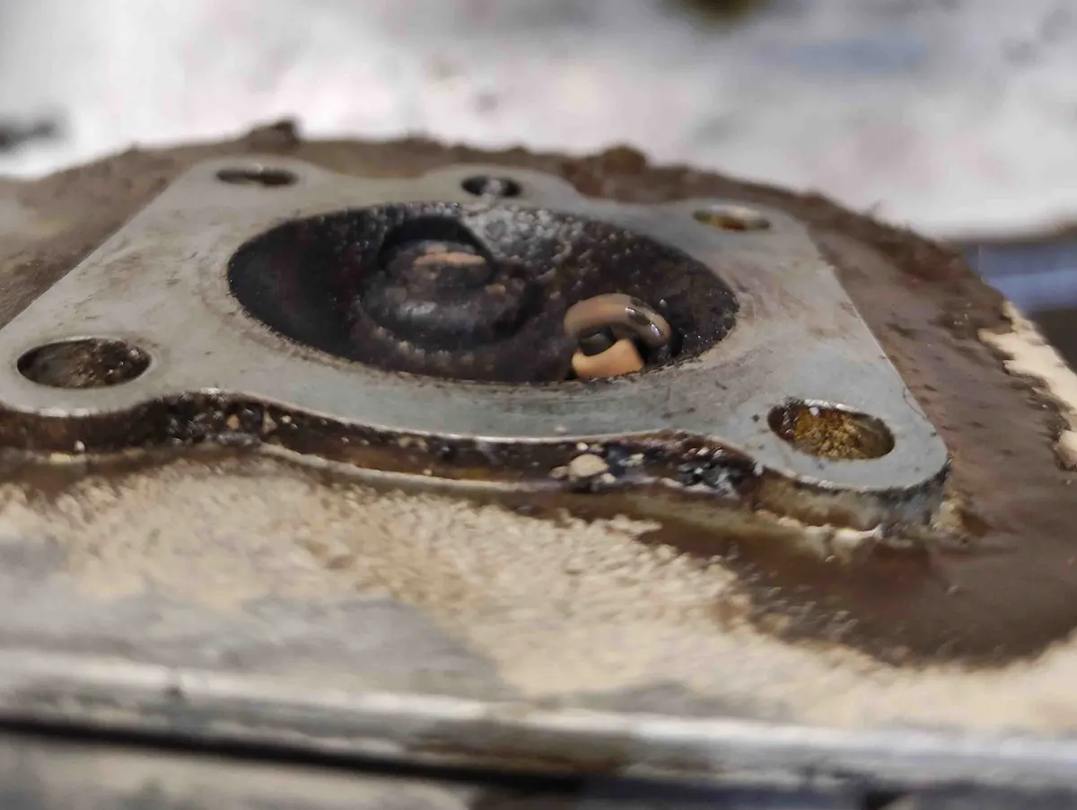 Bujía erronea en culata de vespino