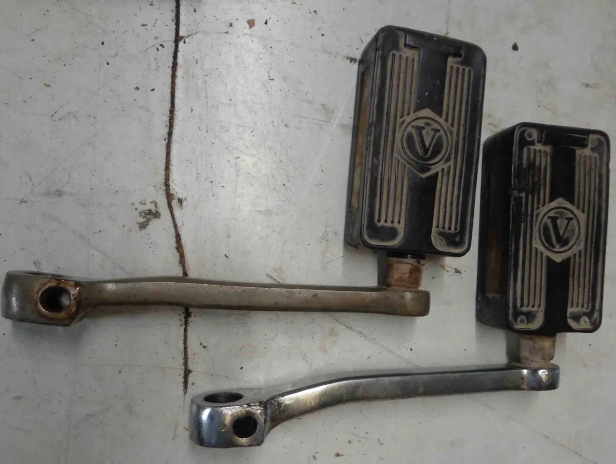 pedales de vespino desmontados