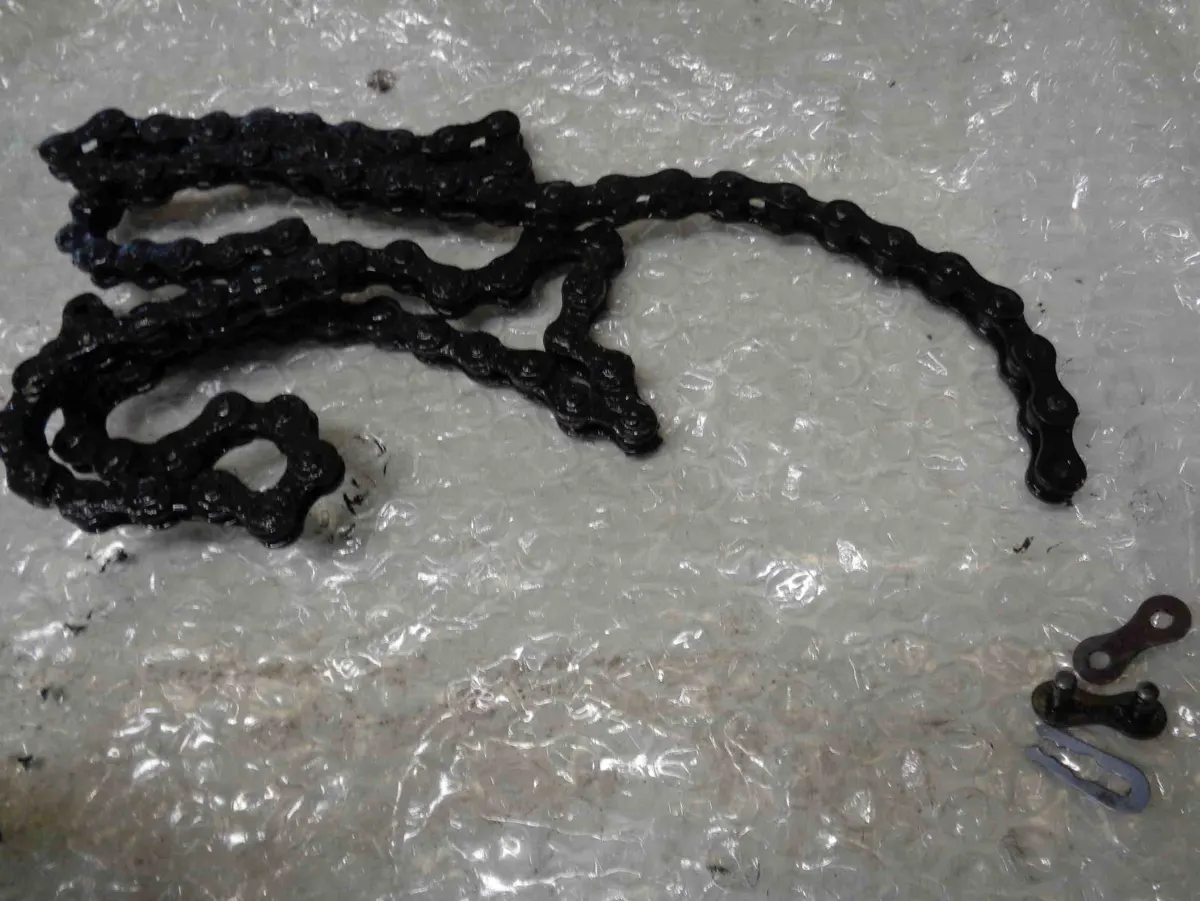 Cadena de vespino desmontada