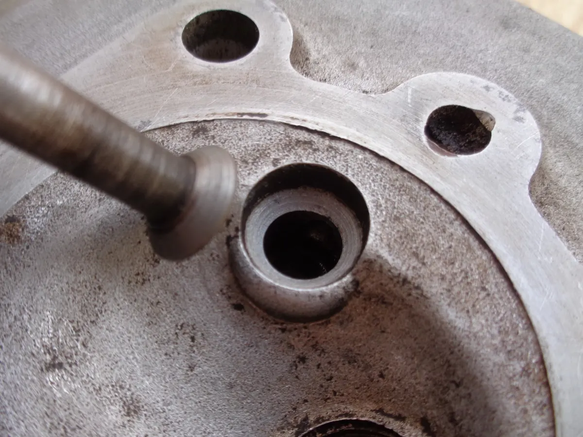 válvula de descompresor de culata de vespino con asiento rectificado