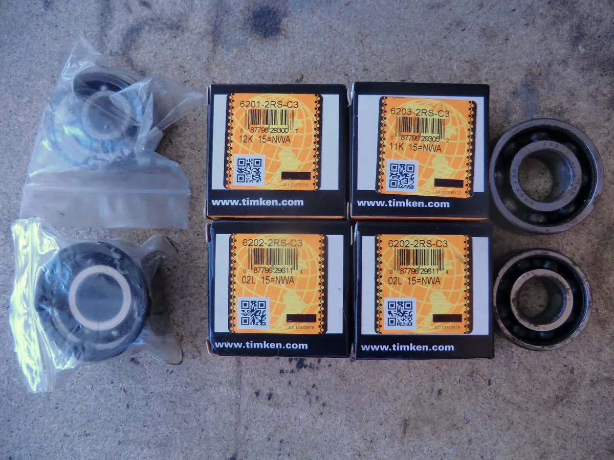 Conjunto de rodamientos a sustituir al montar un motor de vespino SC