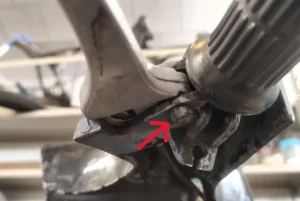 Tuerca inferior del tornillo de la maneta de freno de vespino
