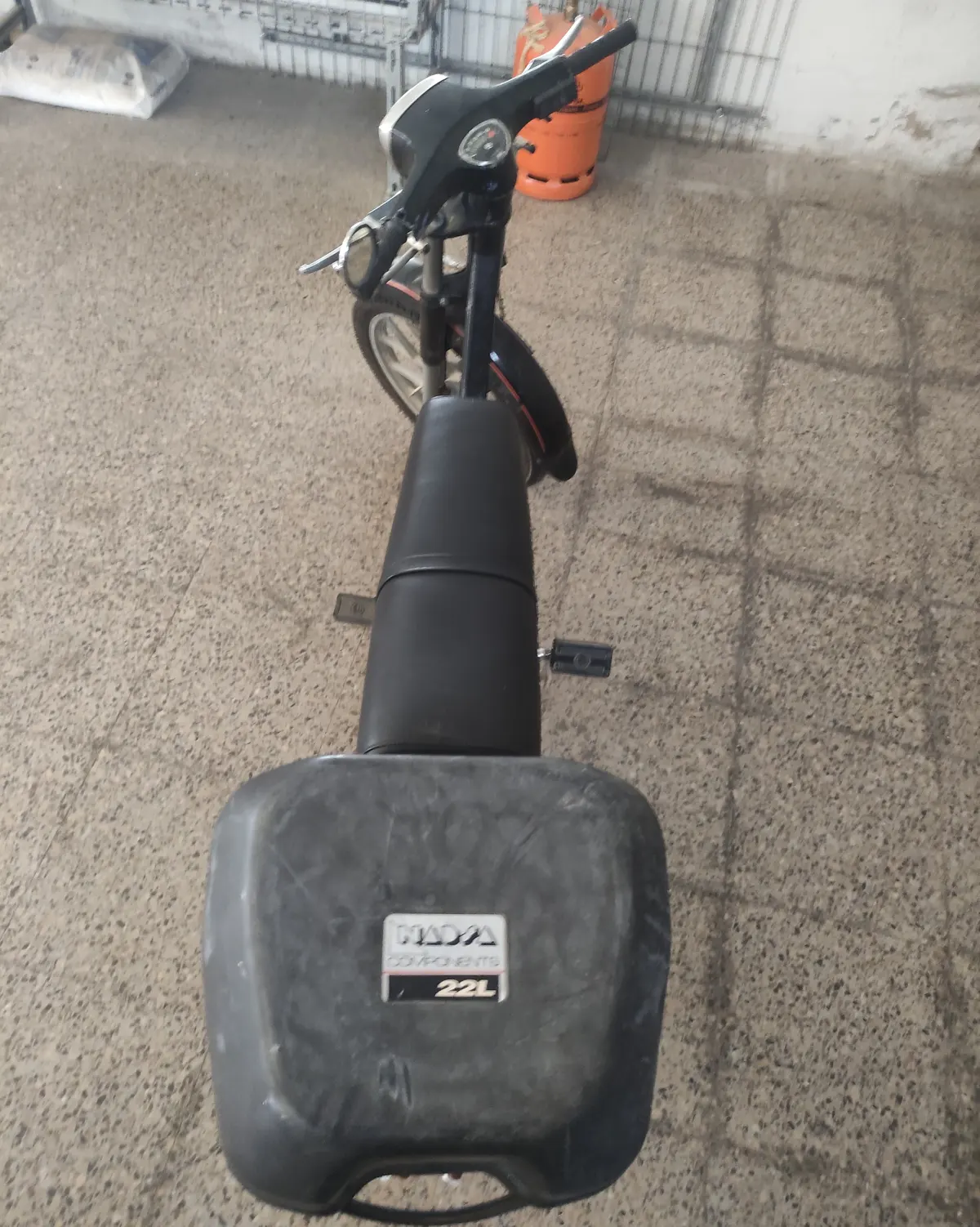 Vespino restaurado vista trasera