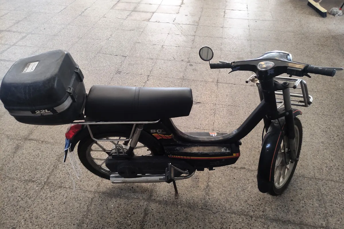 Vespino restaurado vista lateral derecha