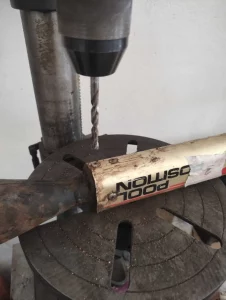 Eliminación de remaches de sordina de escape de vespino