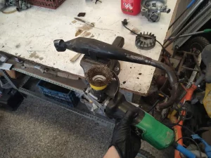 Limpieza de Escape de Vespino con Disco De Puas