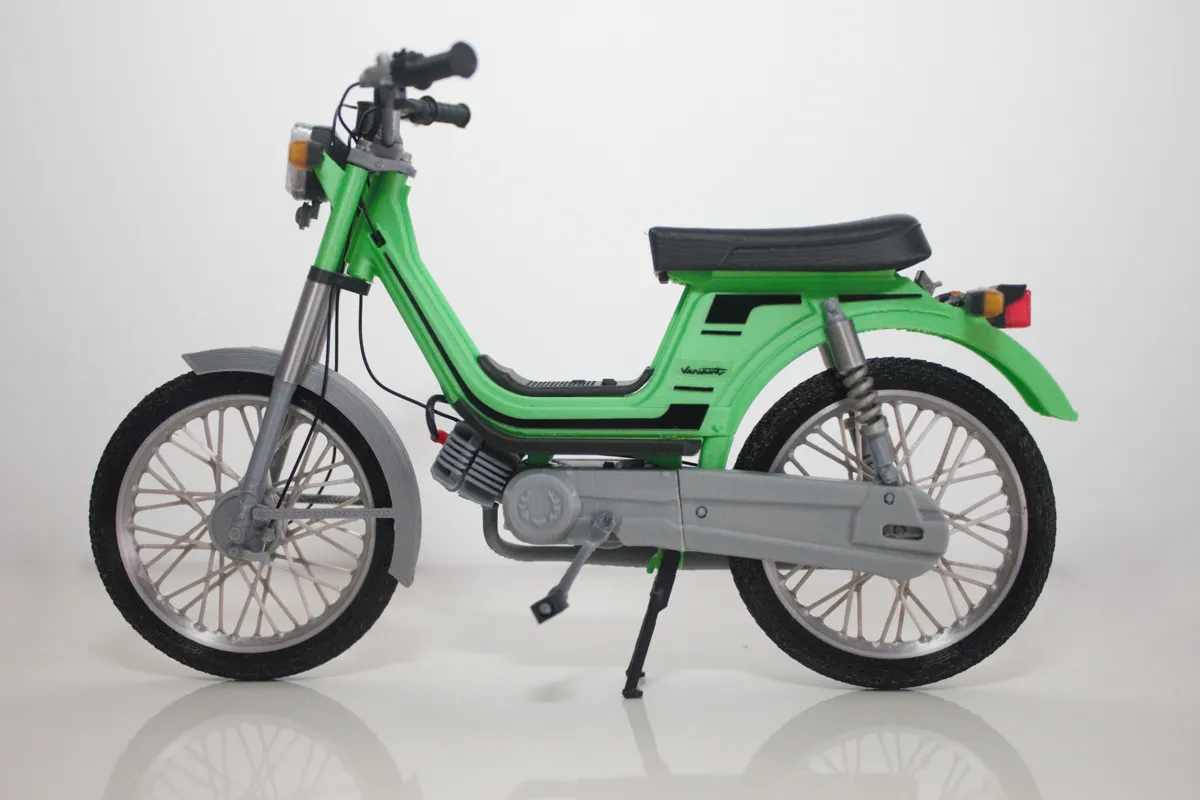 Maqueta derbi variant 1977 vista izquierda