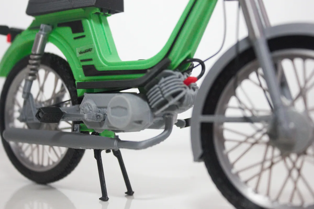 Maqueta Derbi Dariant 77 vista detalle motor